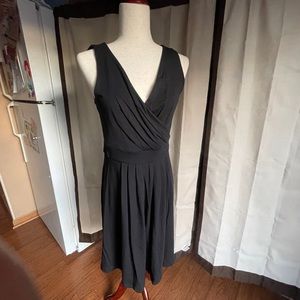 (195-1) Lands’end women new black dress size S (6-8)